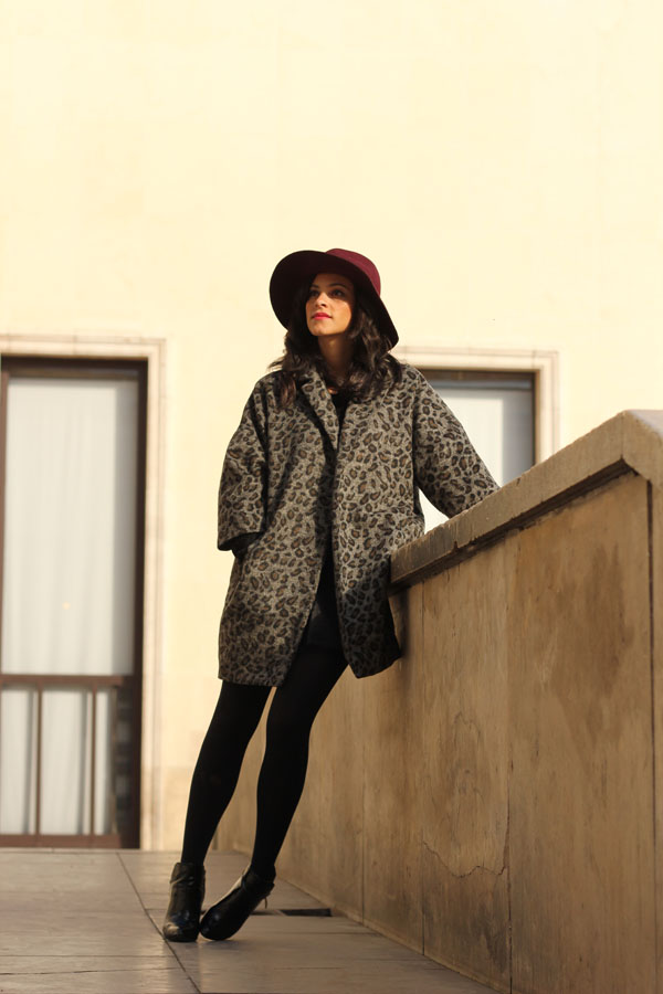 amandine-fashion-blogger-berlin-germany-fedora-hat-claudie-pierlot-leopard-coat-primark