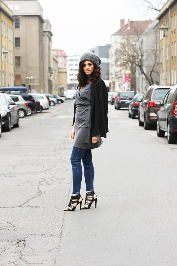 amandine fashion blogger berlin germany skirt dress over trousers pants jeans