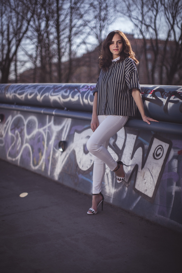 white ripped jeans withby pinstripe shirt spring summer 2014 asos amandine fashion blogger berlin germany outfit