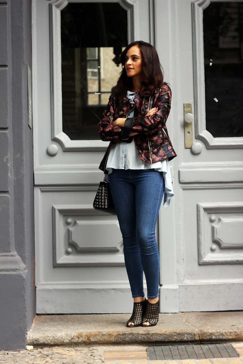 amandine fashion blogger berlin germany forever21 leather jacket with flower print
