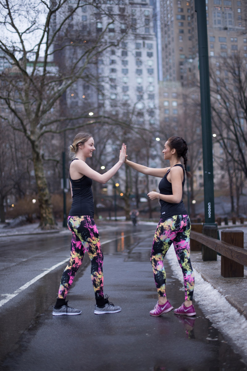 lifestyle blogger running in Central Parc New York Gina Tricot Active Sportswear Collection