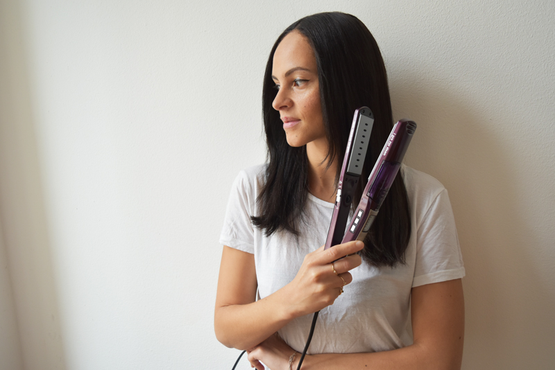 hair straightening with I-PRO 230 Steam 4