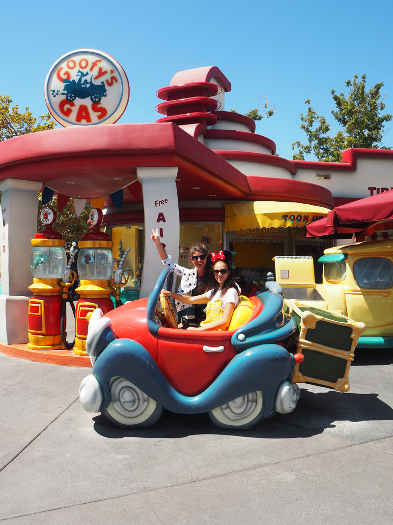Disneyland and California adventure in one day cars land