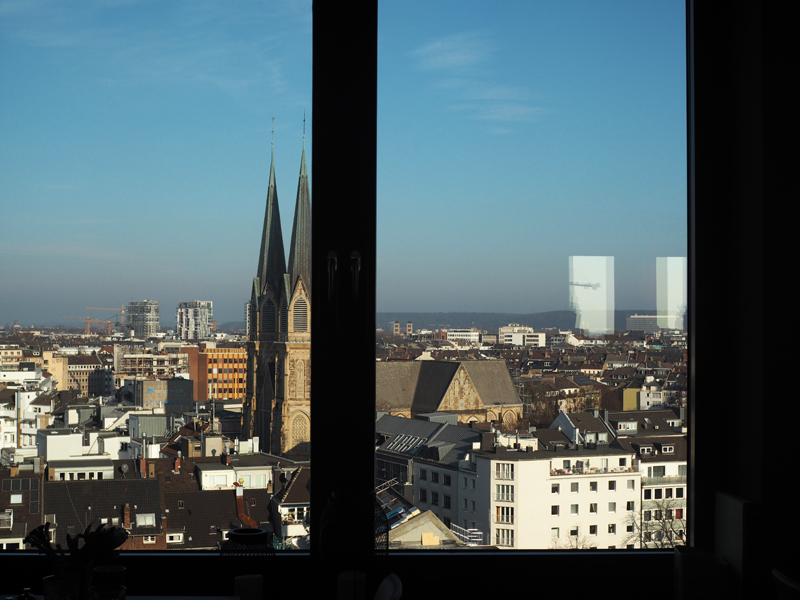 Review Me and All Hotel Düsseldorf city view