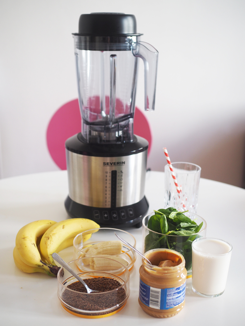Severin SM3740 mixer Frozen banana and peanut butter Smoothie
