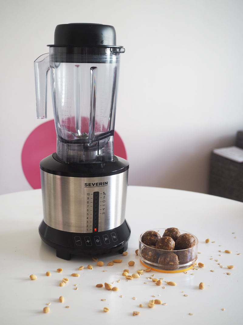 Severin SM3740 mixer peanut butter energy balls recipe