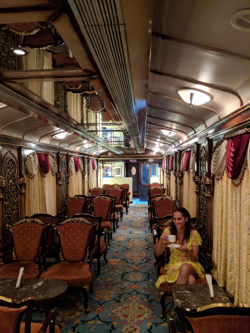 Golden Chariot Facilities - Details of Accommodation and Train Amenities