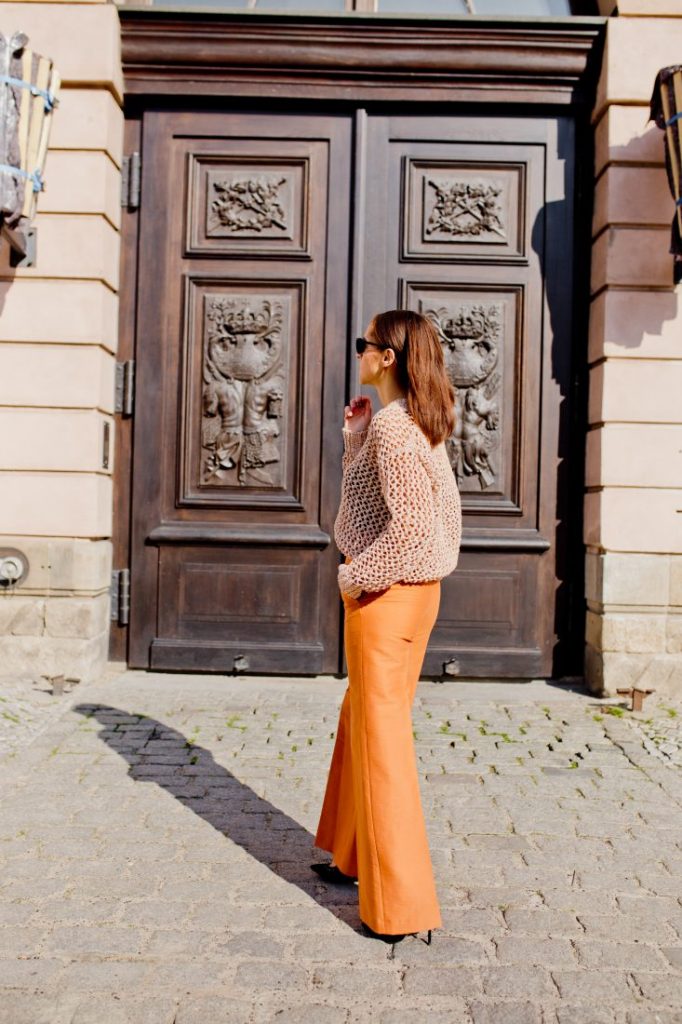 outfit orange pants