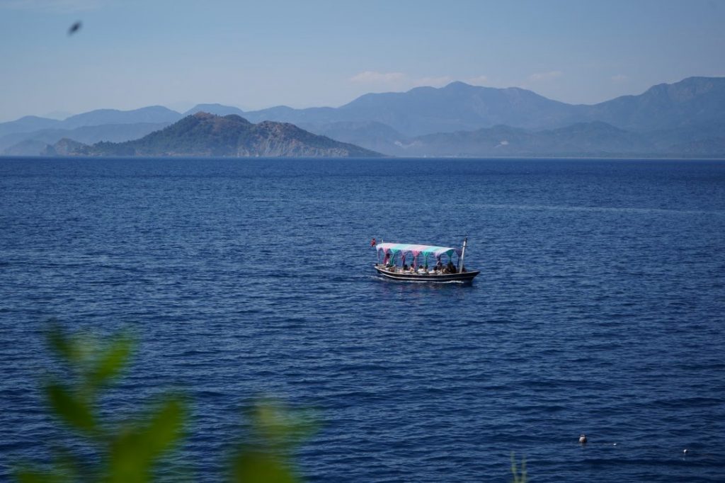 review Hillside beach club Fethiye Turkey mini boat